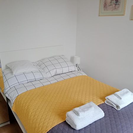 Apartament Dwupokojowy Ostrowiec Świętokrzyski 外观 照片