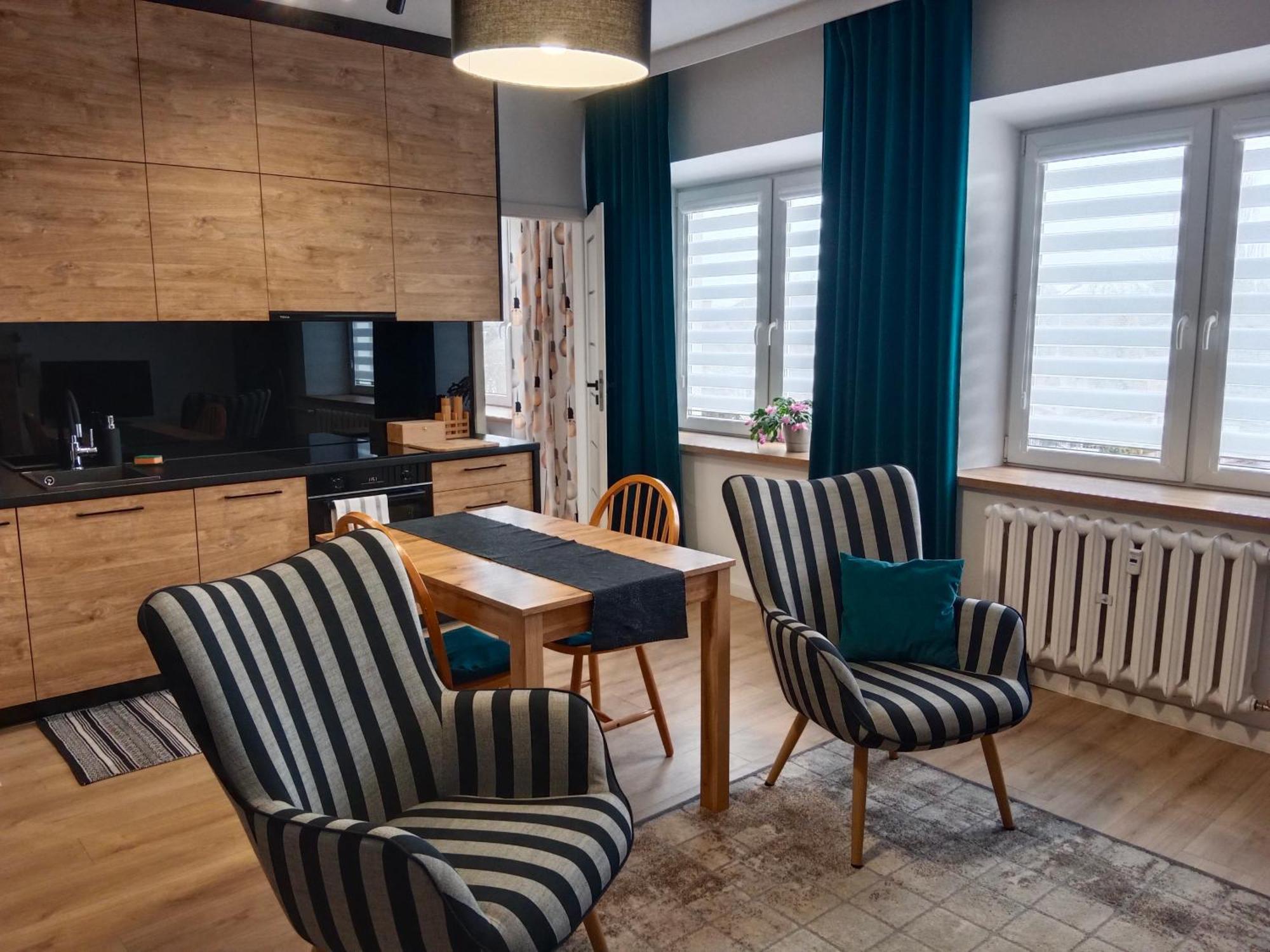 Apartament Dwupokojowy Ostrowiec Świętokrzyski 外观 照片